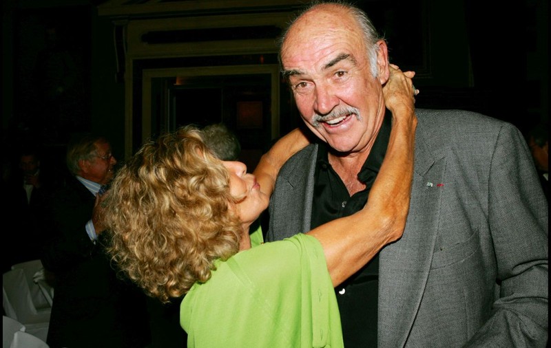 Actorul Sean Connery, care s-a stins la 90 de ani, suferea de demență