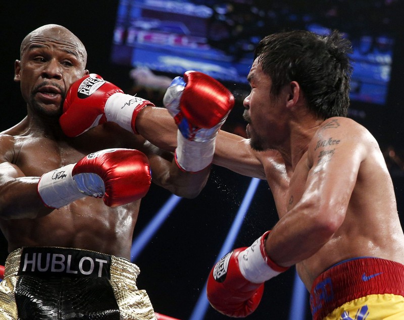 MAYWEATHER l-a bătut la puncte pe PACQUIAO. Lupta a dezamăgit! / FOTO