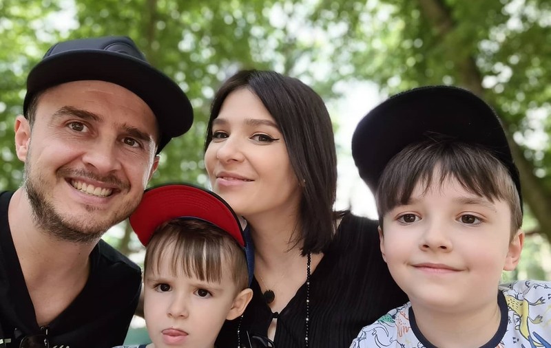Soția lui Șerban Copoț va naște în curând. Ce cadou a pregătit artistul pentru fetița lui. “Abia aștept să ne cunoaștem”