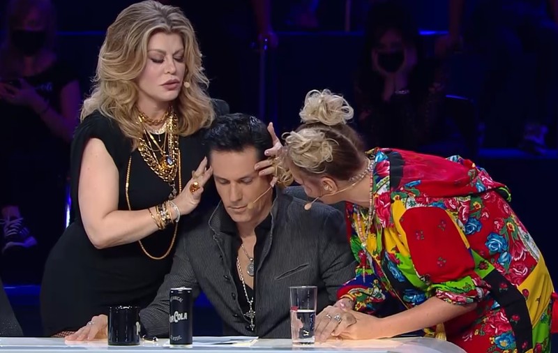 Moment delicat la X Factor. Ștefan Bănică a început să se simtă rău și a avut nevoie de o pauză