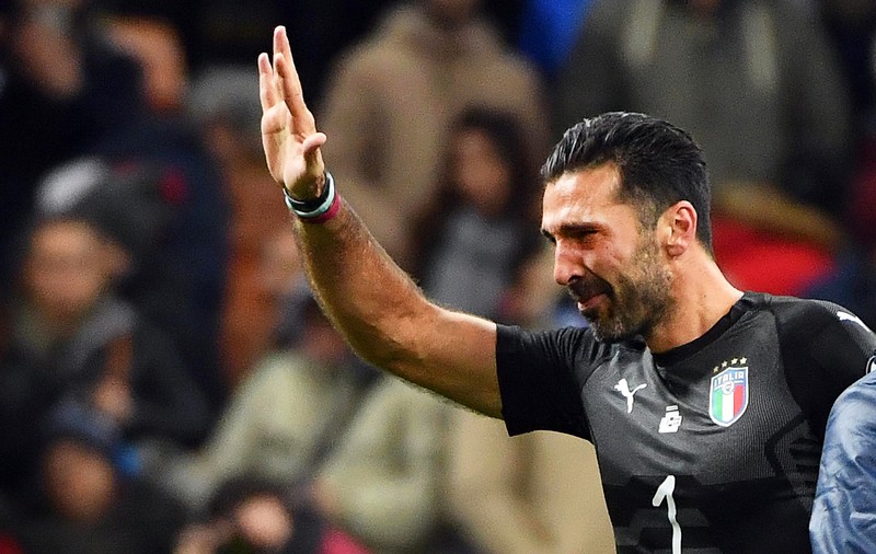 Buffon a plâns în direct la TV. ”Îmi pare rău pentru toată Italia”. Trei retrageri din națională / VIDEO