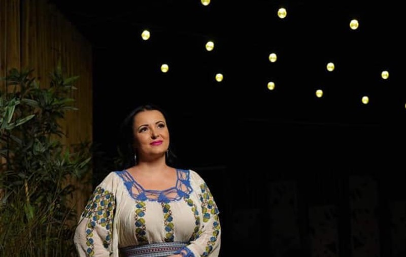 Silvana Rîciu, la mormântul mamei sale. "Ce n-aș da să te mai am" | FOTO