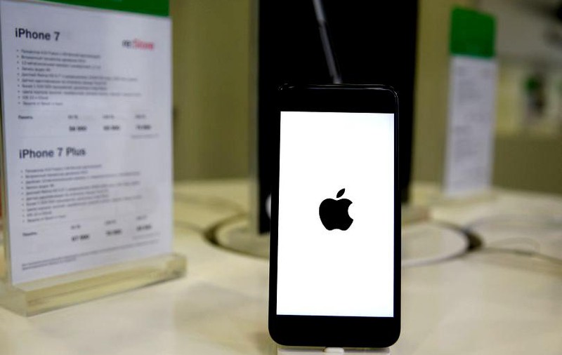 Serviciul Apple Pay, disponibil în România. Unde poate fi folosit
