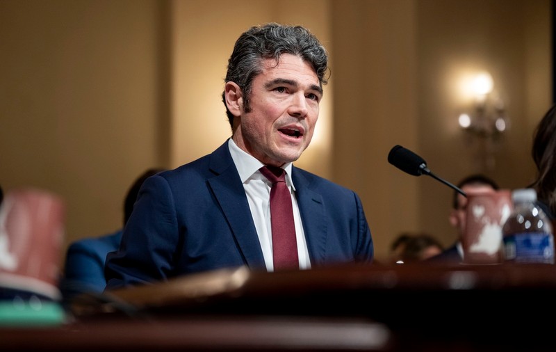FBI a deschis o anchetă împotriva fostului șef al Centrului pentru Combaterea Terorismului, Joe Kent, care și-a dat demisia și a criticat războiul din Iran