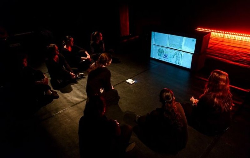 Monica Iacob Ridzi joacă într-o piesă de teatru din spatele gratiilor