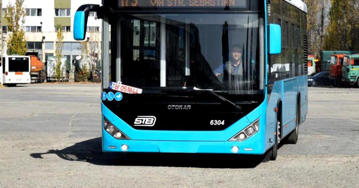 Autobuz Otokar, inundat de apă fierbinte