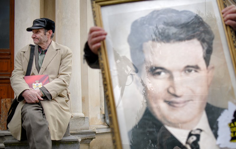 Drumul de la Ceaușescu la Georgescu. Bonus: pericolul unui front „suveranist” care înseamnă, de facto, moartea statului român european