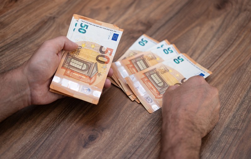 O familie cu 12 copii din Viena trăiește doar din ajutorul social. Cazul a stârnit o dezbatere națională despre reforme și imigrație