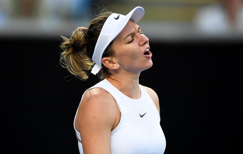 Ce spune Simona Halep despre căzătura de la Australian Open. "Nu știu de ce cad mereu în meciul din primul tur"