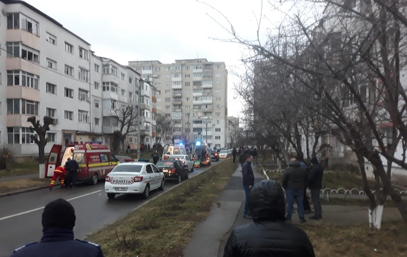 Doi muncitori, sechestrați și uciși de fostul proprietar al casei pe care o renovau. Atacatorul, împușcat de polițiști