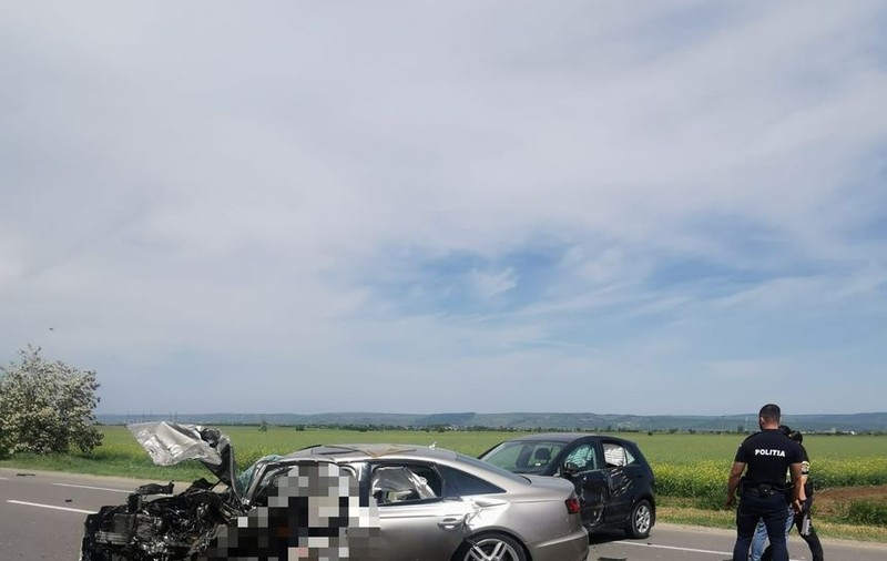 Accident cu cinci mașini pe E 85 / DN 2: o femeie și trei copii au fost răniți