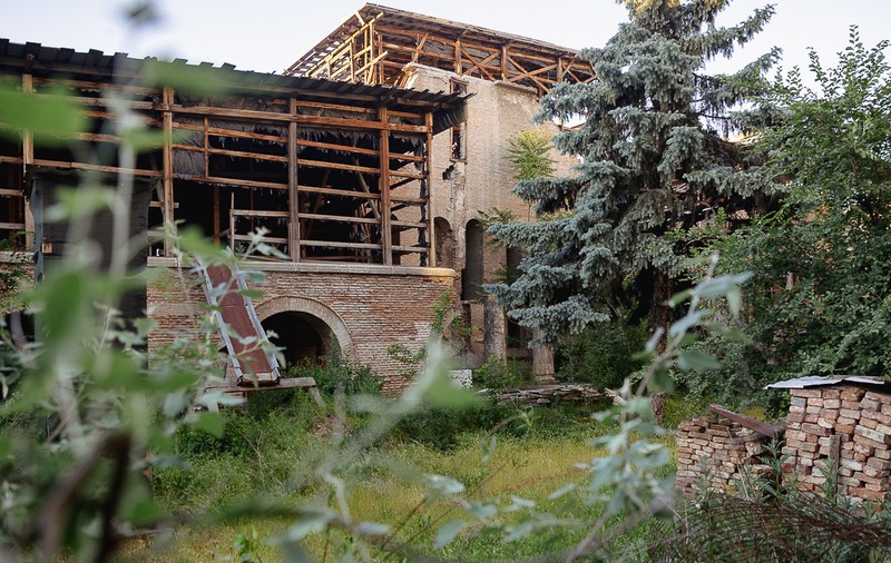 Palatul Voievodal Curtea Veche așteaptă restaurarea: povestea unui monument unic în România abandonat ani la rând 