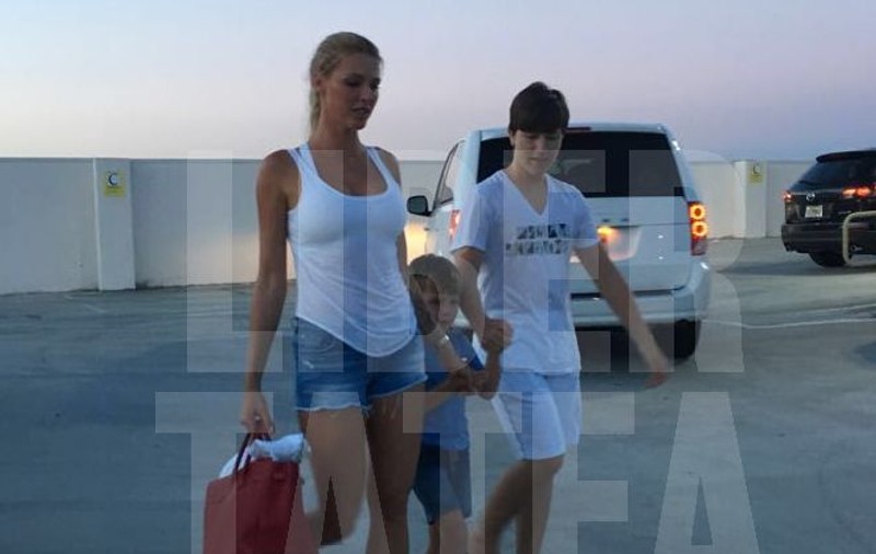 FOTOGRAFII EXCLUSIVE cu Alina Borcea în SUA. Se simte la Miami ca peștele în Ocean!