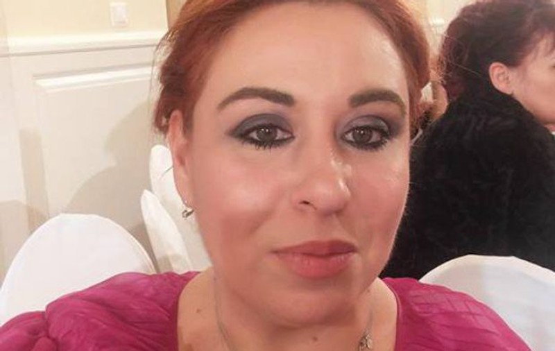 Oana Roman i-a lăsat mască atunci când a apărut pe covorul roșu. Vedeta a făcut senzație la petrecerea Viva! 18 ani
