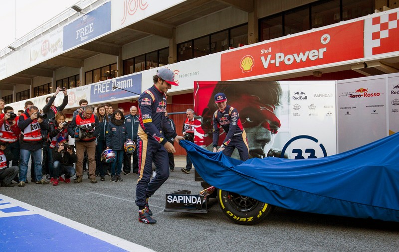 Formula 1, gata de start. Toro Rosso, în ”haine” noi