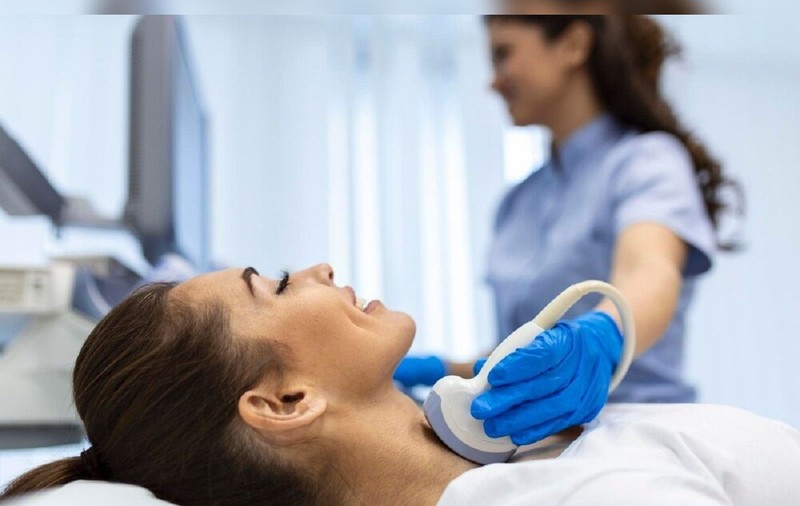 Endocrinologie în Craiova: Când să cauți ajutor specializat