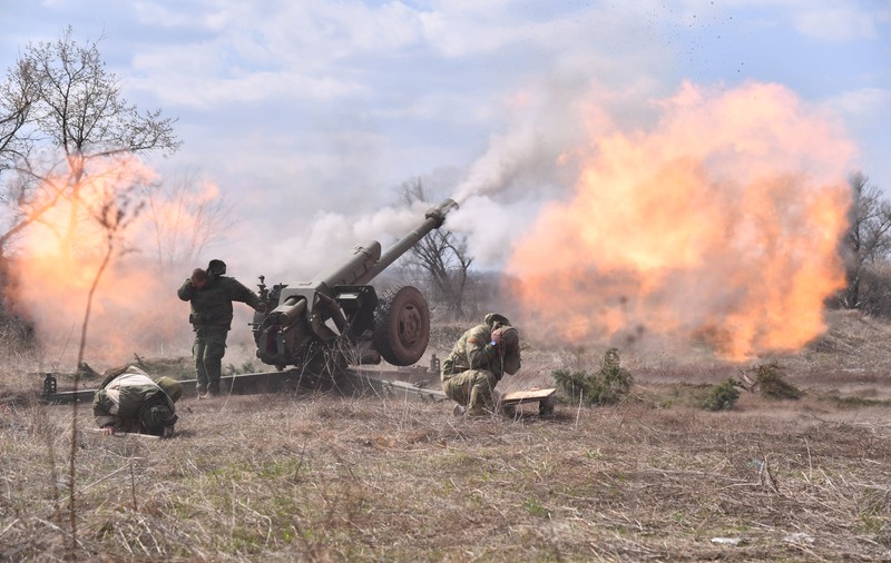 Armata SUA ar urma să antreneze ucrainenii să folosească artileria și aparatura militară nouă, livrată de americani