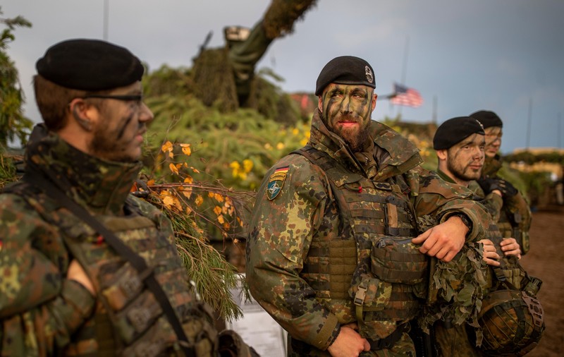 „NATO nu este pregătită pentru un război direct cu Rusia, cu toate că al treilea război mondial deja se desfășoară într-o formă hibridă” - politolog rus 