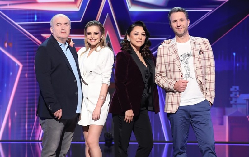 Cine este și cum arată acum Alexandra Dinu, actrița care îi ia locul lui Mihai Petre la „Românii au talent”