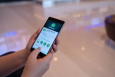Cum efectuezi un video call WhatsApp