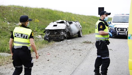 Mașina în care românul a încercat să se sinucidă. Foto: VG
