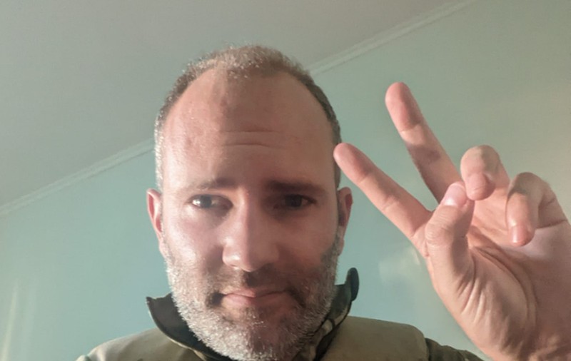 Povestea britanicului care a luptat pentru Ucraina. „M-am târât în tranșeea inamicului în toiul nopții… apoi s-a dezlănțuit iadul”