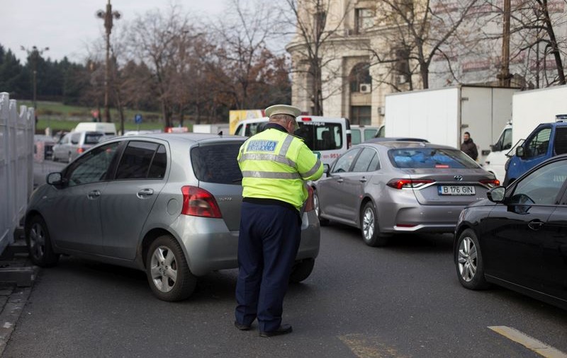 Două victime în urma unui carambol cu cinci mașini în București