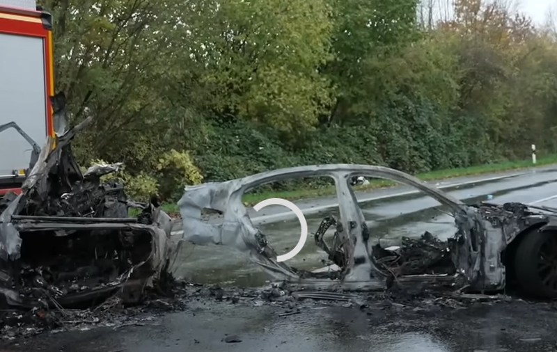 Șoferul de 20 de ani al unui BMW a provocat un accident cu șase morți. Nimeni n-a scăpat cu viață din mașinile complet distruse pe o șosea din Germania | VIDEO