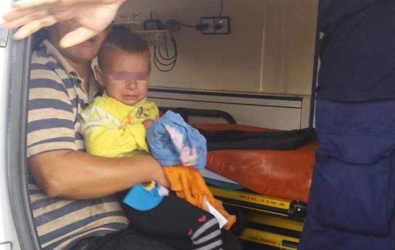 O fetiță de doi ani, dispărută din comuna Sopot din Dolj, a fost găsită. Salvatorii au căutat-o peste opt ore
