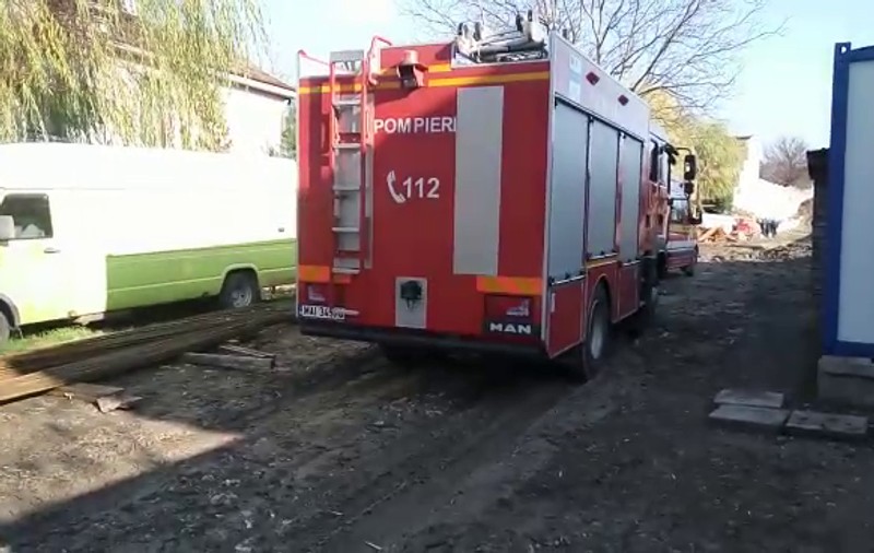 UPDATE/Doi muncitori au fost surprinși de un mal de pământ în județul Dolj| FOTO/VIDEO