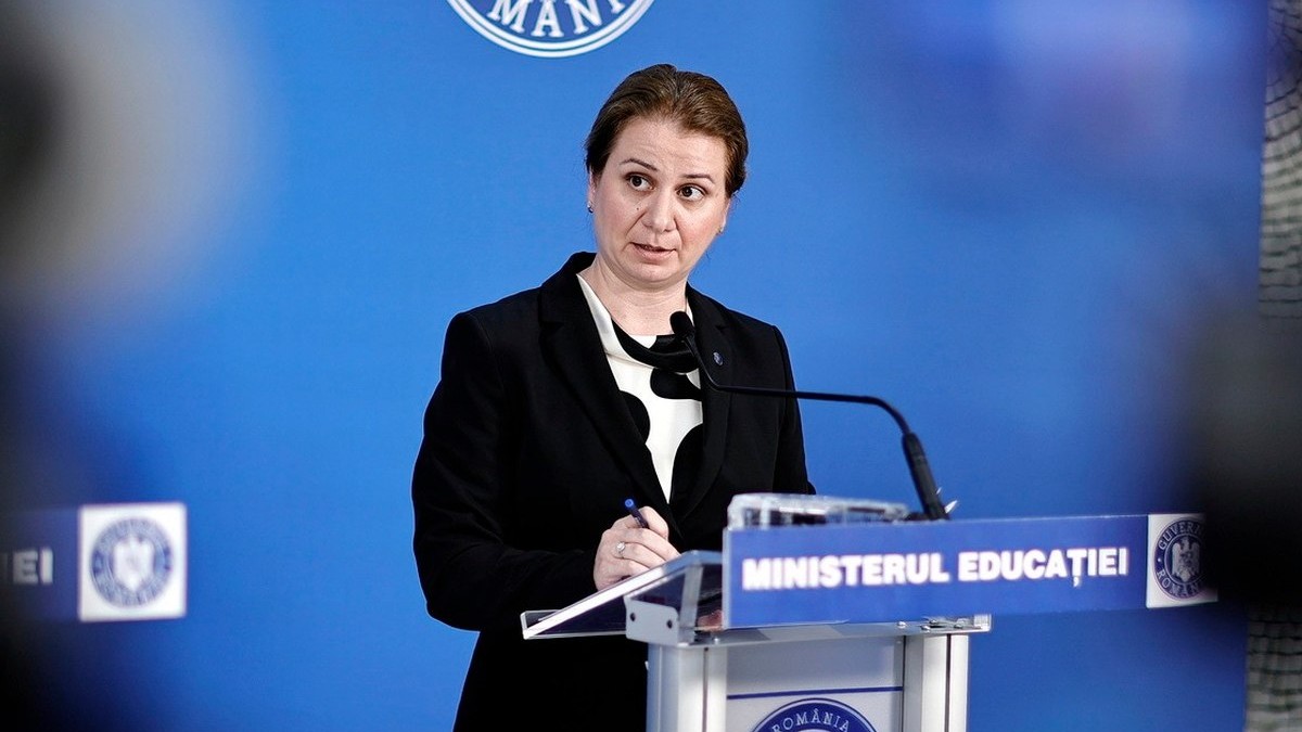 Ministrul Educației, Ligia Deca, la conferința de presă de la sediul Ministerului Educației, marți, 27 iunie. Foto: Guvernul României