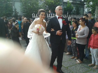 Bănel şi Cristina Nicoliţă s-au căsătorit religios (Foto: Maria Vlad)