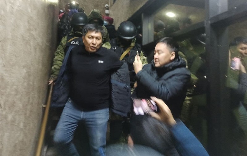 Jurnalist arestat în Kârgâzstan, după ce a publicat o anchetă despre corupția șefului Serviciului Național de Securitate