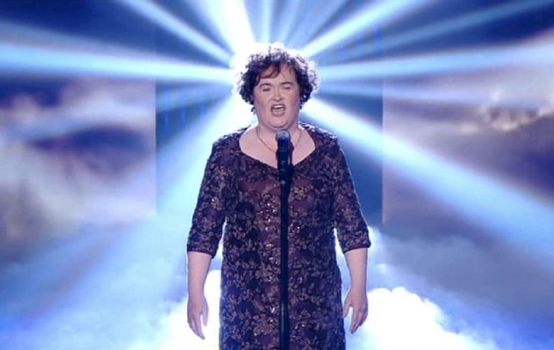 Susan Boyle cere 115 000 lire pentru 3 melodii 