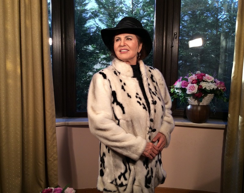 Irina Loghin merge des în piața Obor din București. Ce cumpără de acolo, în afară de carne: „Găsești o varietate, le mănânc așa sau le gătesc”