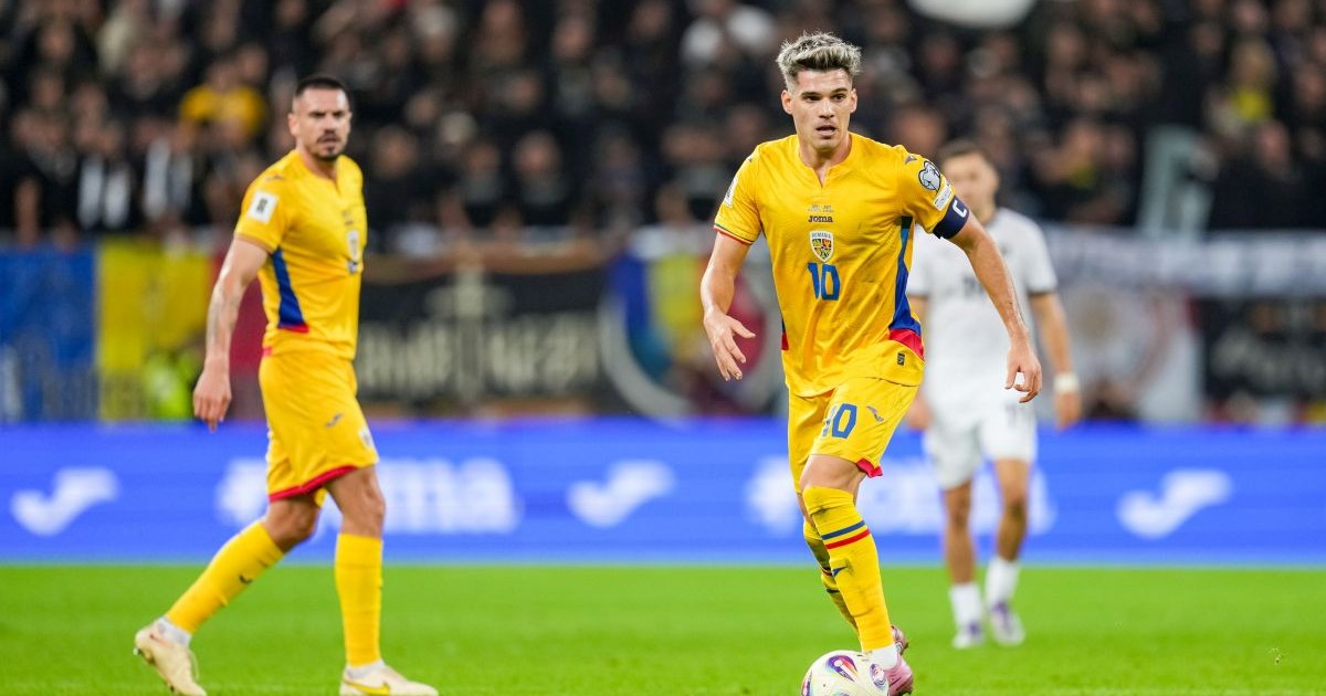 Ianis Hagi, de la nationala de fotbal a Romaniei, suteaza in timpul meciului din preliminariile Cupei Mondiale din 2026, disputat pe Arena Nationala din Bucuresti, duminica, 12 octombrie 2025. MARC MARASESCU / MEDIAFAX FOTO