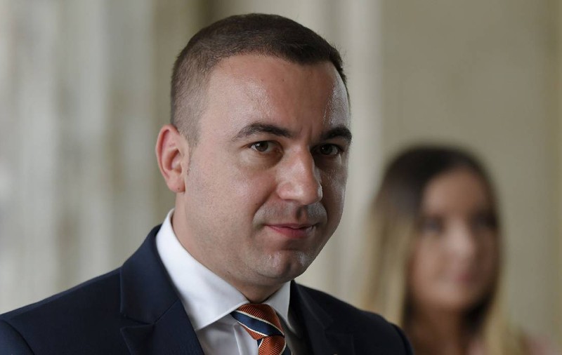 Măsurile din pachetele 1 și 2 ar putea fi anulate de amenda de minimum un miliard de euro pe care România o va plăti Comisiei Europene, spune Bogdan Ivan