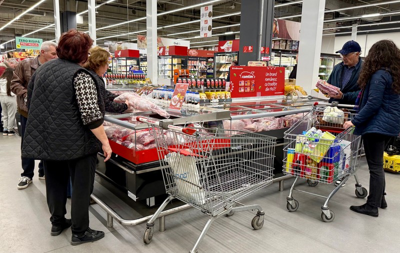 Cât costă kilogramul de carne de miel în supermarket? Mult mai scump decât în piață!