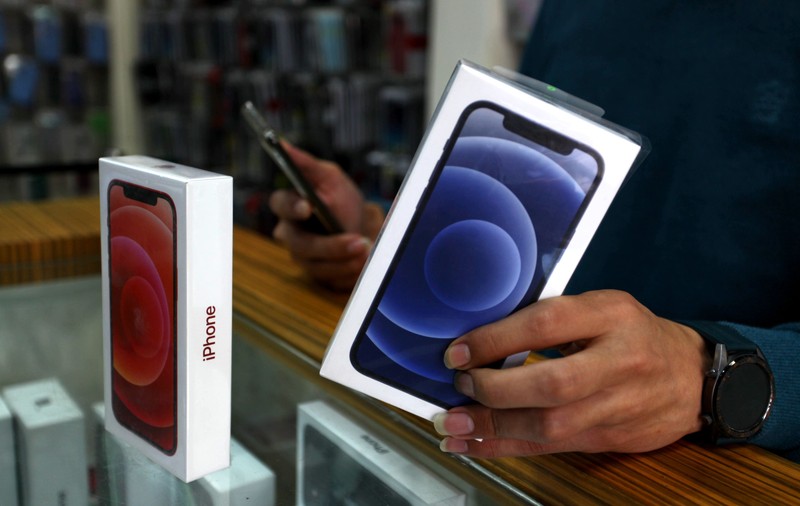 Apple nu mai are voie să vândă iPhone 12 și 13 în Columbia, după o decizie a instanței din Bogota