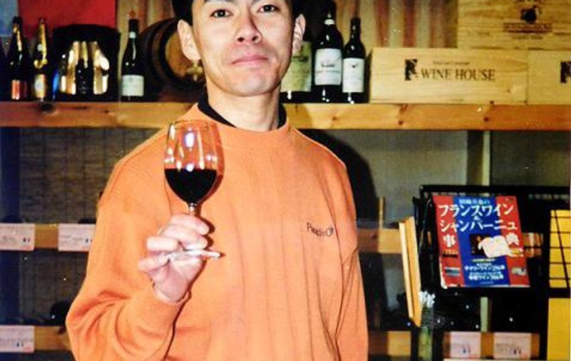 Un renumit oenolog japonez, președinte al unei comisii de degustare la concursul “Bachus 2017”, de la Focșani. Ce experiență are Katsuhiko Aizaki