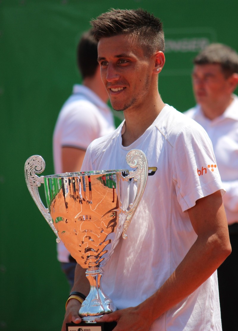 Damir Dzumhur
