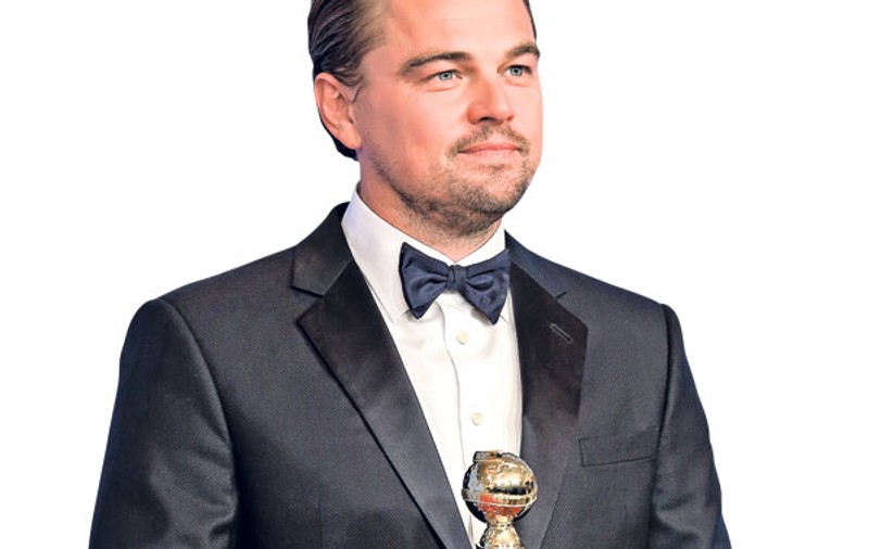 Va primi, în sfârșit, și Oscarul? «The Revenant», filmul în care joacă Leonardo DiCaprio, a fost marele câștigător la Globurile de Aur și i-a adus și acestuia un trofeu