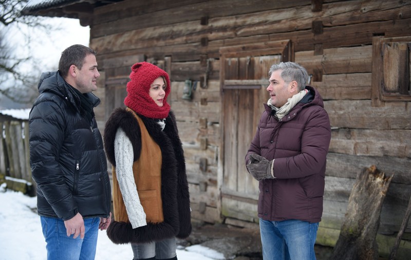 Cele mai frumoase fete din Maramureș se aleg, diseară, la “Ie, Românie”