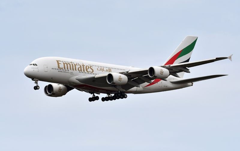 Un băiețel s-a născut în avion, în timpul unui zbor între Dubai și Milano