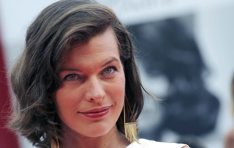 Actriţa Milla Jovovich este însărcinată cu cel de-al treilea copil