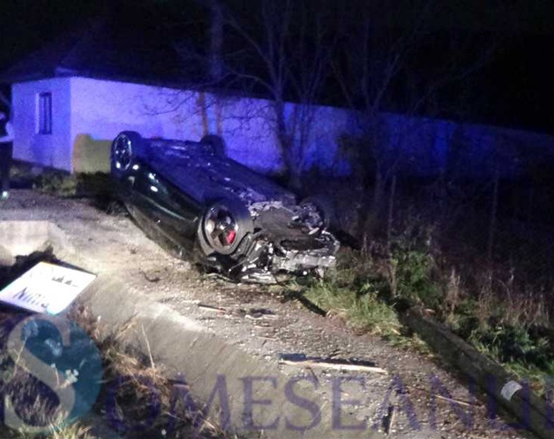 Unul dintre organizatorii turneului naționalei în SUA, din 2006, accident groaznic: ^a intrat cu mașina direct în stâlp, apoi s-a dat peste cap! A scăpat miraculos cu viață