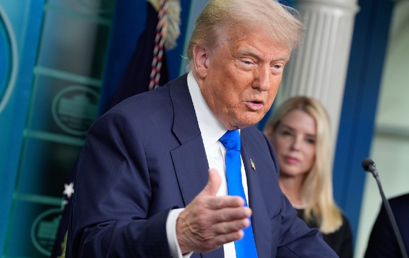 Trump spune că ar lua în considerare bombardarea Iranului din nou: „Sigur, fără îndoială, absolut”