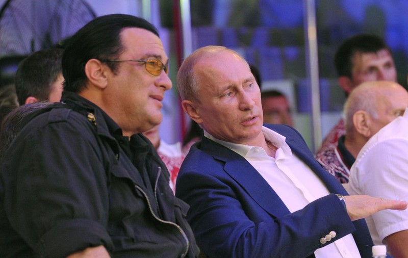 Steven Seagal, exclus de la un festival, după ce l-a lăudat pe Vladimir Putin