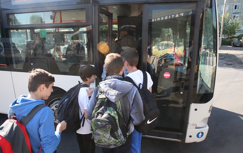 Ministrul Sorin Cîmpeanu: Guvernul a adoptat OUG pentru decontarea navetei elevilor
