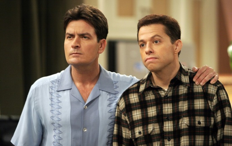 Jon Cryer, actorul din "Doi bărbaţi şi jumătate", despre Charlie Sheen: "Am crezut că o să moară"